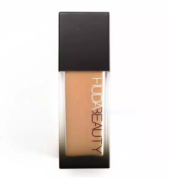 Tips makeup ala Aurel Hermansyah untuk buka bersama Berbagai sumber