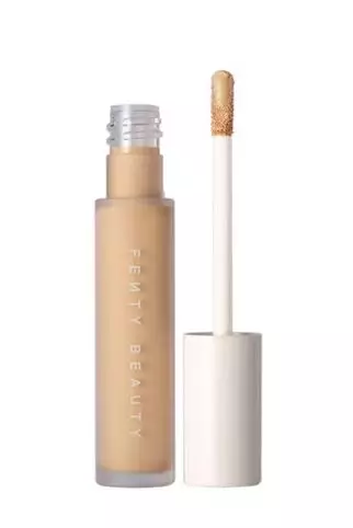 Tahap makeup rutin sehari-hari Celine Evangelista Berbagai sumber