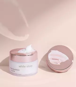 Rangkaian White Story Brightening Series Berbagai sumber