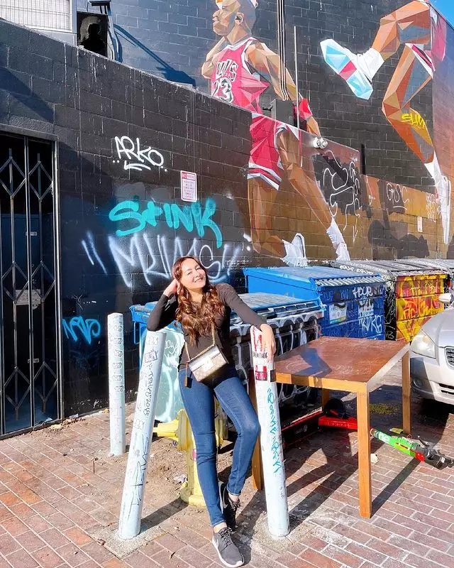 Perawatan wajah awet muda Dewi Rezer  Instagram