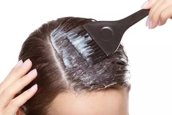 Tips merawat rambut smoothing agar tahan lama freepik.com