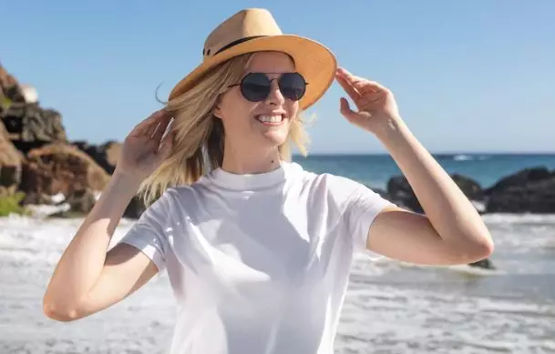 <img style= <img style=