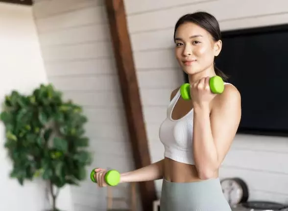 Rahasia awet muda ala Ersa Mayori Berbagai sumber