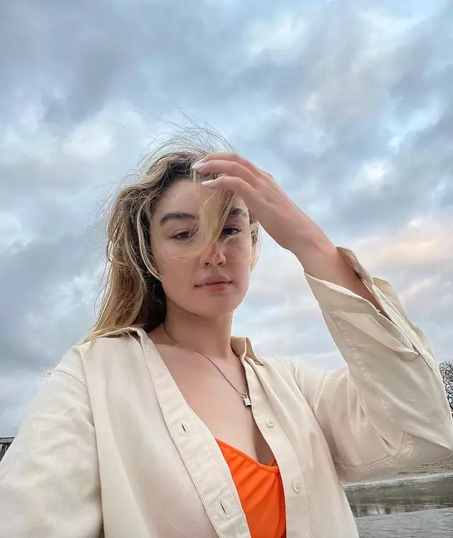  Perawatan rambut bleaching ala Natasha Ryder Instagram