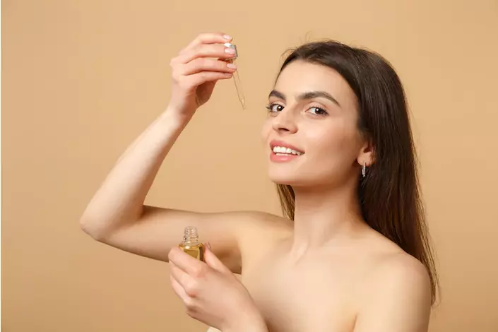 Tips memilih produk makeup kulit berjerawat Berbagai sumber