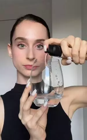 Wanita ini bagikan foundation hacks TikTok