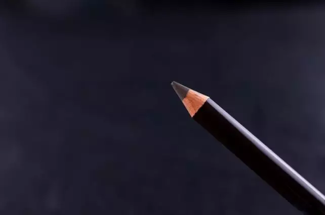 Cara gunakan pensil alis agar natural dan rapi freepik.com Cara gunakan pensil alis agar natural dan rapi freepik.com