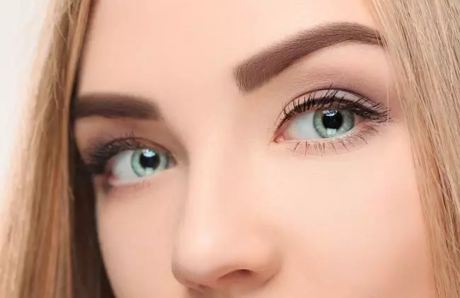 Cara gunakan pensil alis agar natural dan rapi freepik.com Cara gunakan pensil alis agar natural dan rapi freepik.com