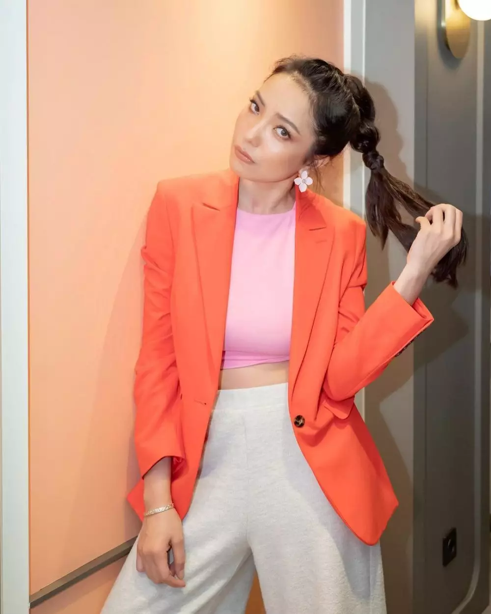  Rahasia wajah awet muda Imelda Therinne Instagram