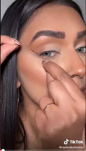 Tips simpel membuat winged eyeliner sempurna Berbagai sumber