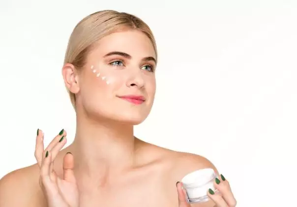 Skincare rutin ala Clairine Clay Berbagai sumber