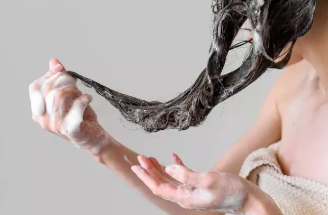 Cara kembalikan rambut kusam jadi berkilau freepik.com Cara kembalikan rambut kusam jadi berkilau freepik.com