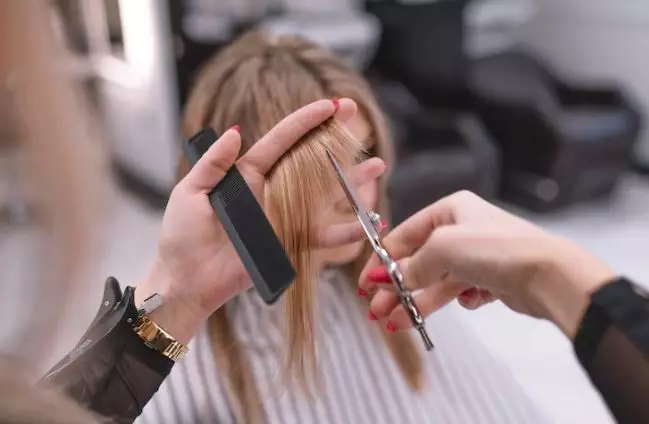 Cara kembalikan rambut kusam jadi berkilau freepik.com Cara kembalikan rambut kusam jadi berkilau freepik.com