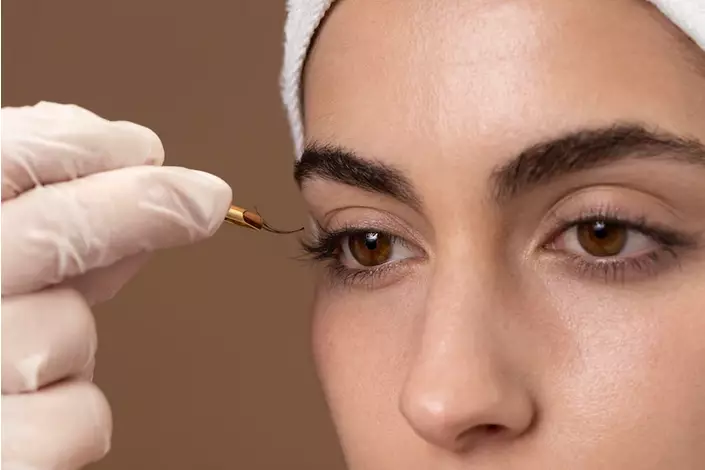 Tips gunakan bulu mata palsu bagi pemula Freepik.com Tips gunakan bulu mata palsu bagi pemula Freepik.com