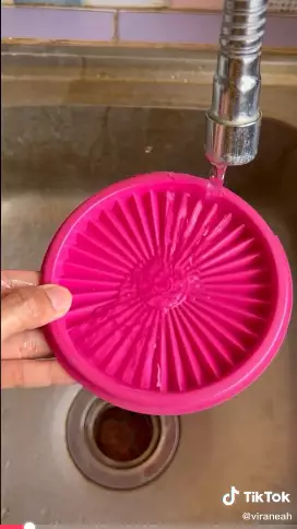 Trik bersihkan alat makeup Berbagai sumber Trik bersihkan alat makeup Berbagai sumber