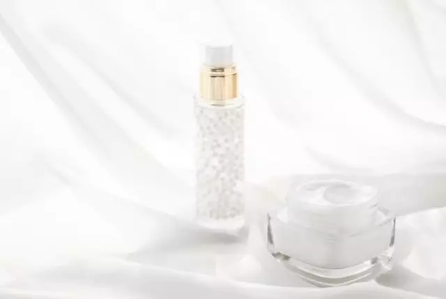 Tips makeup antiluntur saat cuaca panas freepik.com Tips makeup antiluntur saat cuaca panas freepik.com