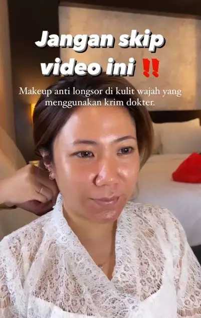 MUA ini bagikan tips atasi riasan longsor karena penggunaan krim dokter Instagram