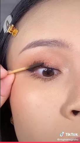 MAKEUP - Trik simpel bikin bulu mata lentik, cuma pakai tusuk gigi Berbagai sumber