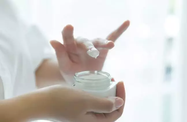 Skincare rutin ala Andi Soraya Berbagai sumber