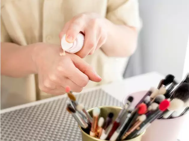 Daily makeup natural ala Glenca Chysara Berbagai sumber Daily makeup natural ala Glenca Chysara Berbagai sumber