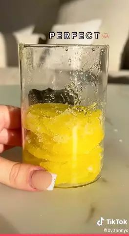 Eksfoliasi wajah cuma pakai kapas Berbagai sumber