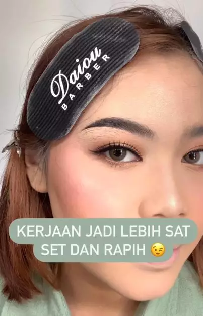 Cara rapikan bulu mata palsu ala MUA ini simpel dan tampak natural Instagram