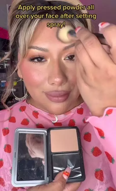 Beauty hack dapatkan riasan mulus dan tahan lama hanya dengan tiga hal TikTok