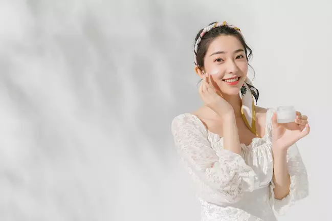 <img style= <img style=