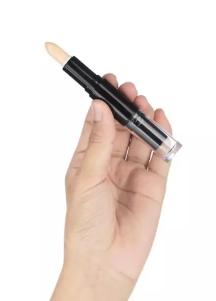 Tips makeup untuk tutupi pori-pori besar freepik.com