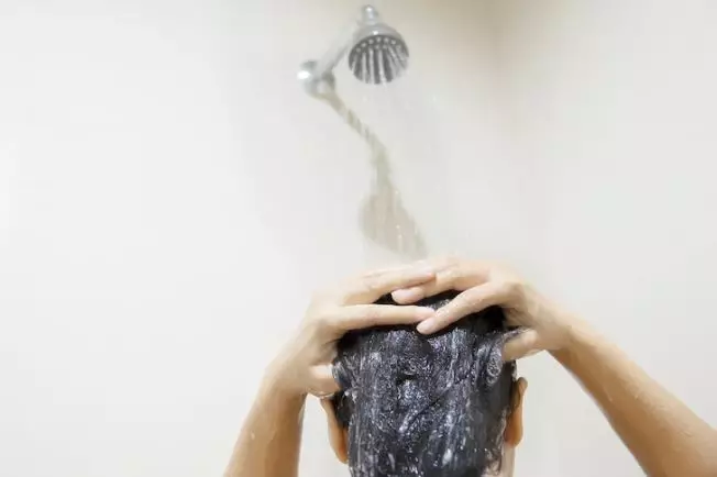 Perawatan rambut ala Angel Karamoy Berbagai sumber Perawatan rambut ala Angel Karamoy Berbagai sumber
