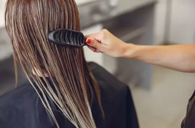 Cara bleaching rambut sendiri agar tidak rusak freepik.com Cara bleaching rambut sendiri agar tidak rusak freepik.com