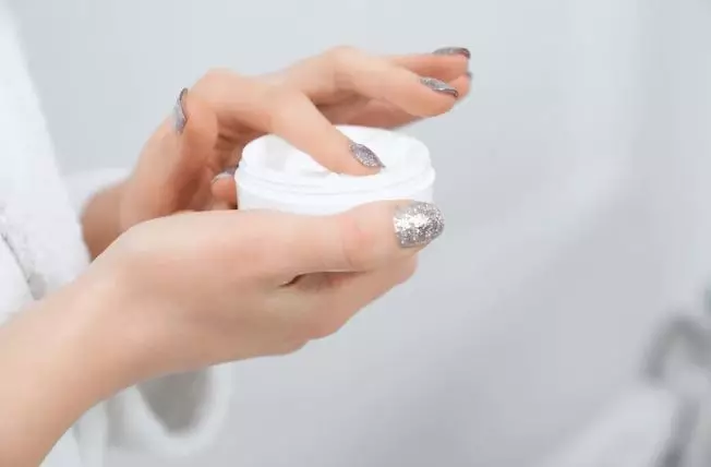 Step skincare Ira Wibowo Berbagai sumber