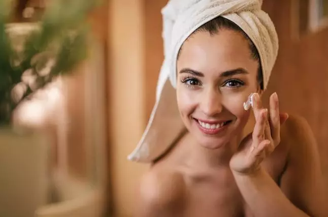 Skincare sehari-hari Eriska Rein Berbagai sumber Skincare sehari-hari Eriska Rein Berbagai sumber