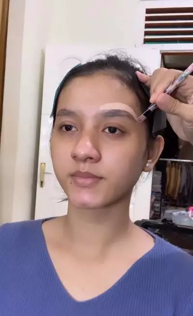 Tutorial membuat alis ala Korea Instagram