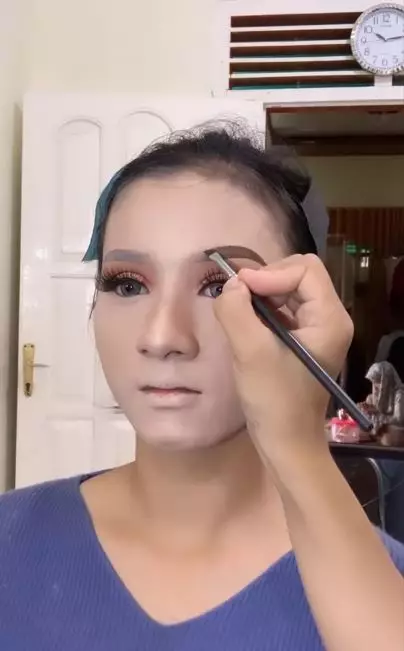 Tutorial membuat alis ala Korea Instagram