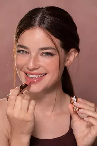 makeup natural ala Chelsea Olivia Berbagai sumber makeup natural ala Chelsea Olivia Berbagai sumber
