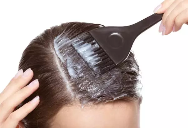 Cara mengecat rambut yang mulai beruban freepik.com