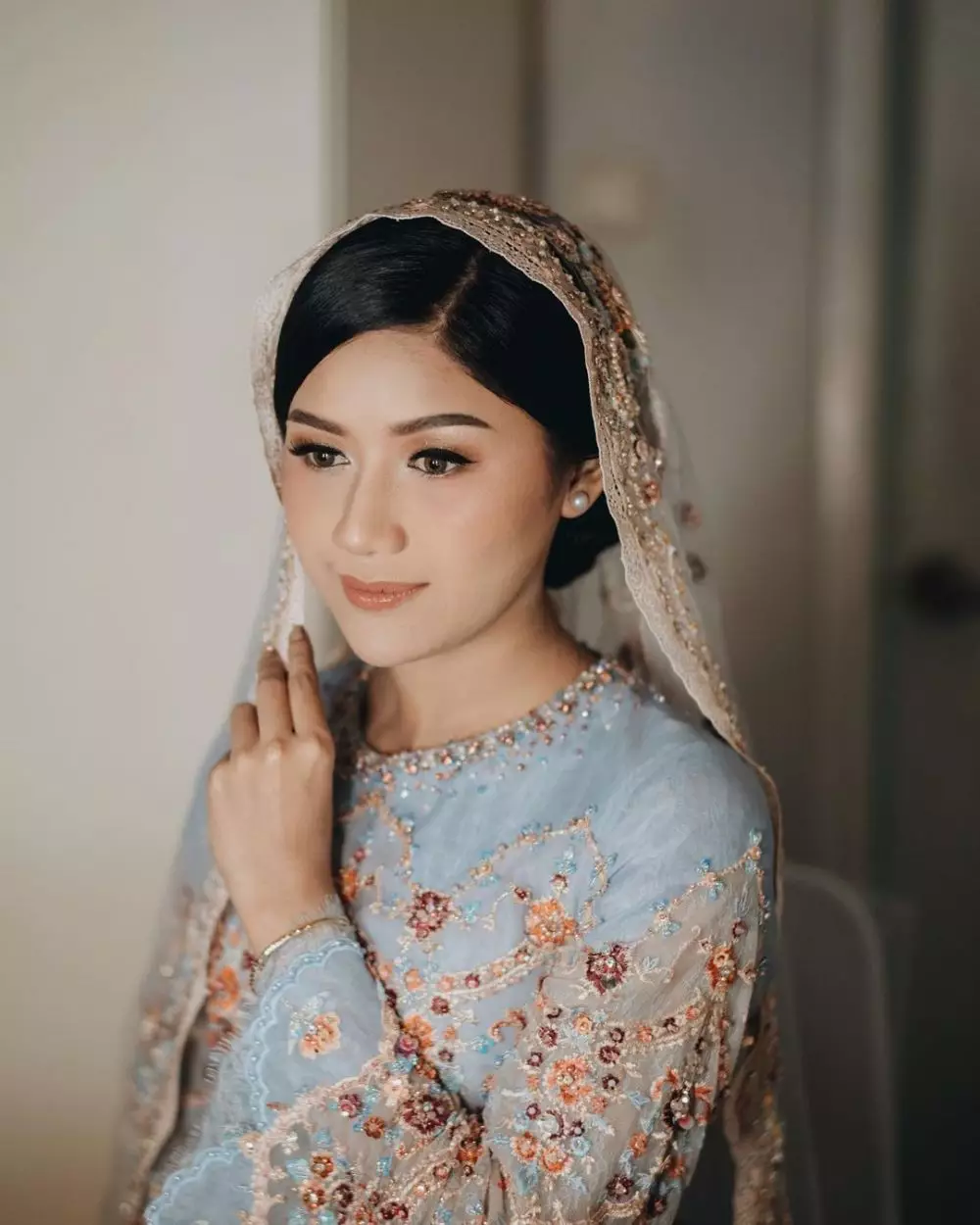 Detail makeup pengajian sampai resepsi pernikahan Erina Gudono Berbagai sumber Detail makeup pengajian sampai resepsi pernikahan Erina Gudono Berbagai sumber