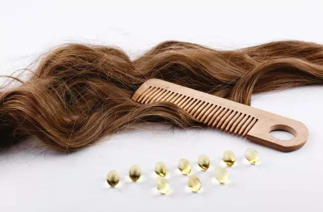 Perawatan rambut ala Tissa Biani Berbagai sumber