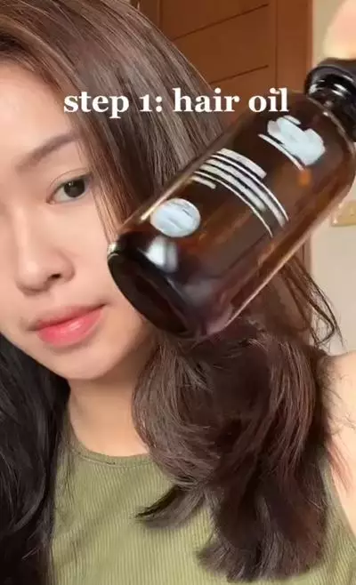 Urutan haircare untuk rambut diwarnai TikTok