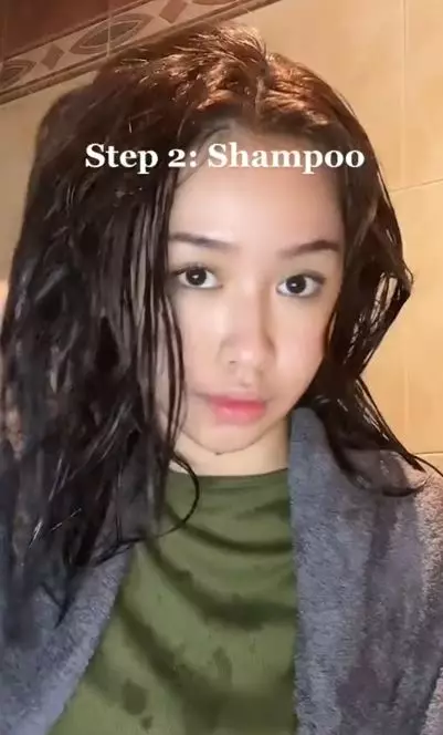 Urutan haircare untuk rambut diwarnai TikTok