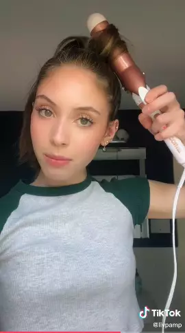 Hack simpel bikin rambut jadi keriting Berbagai sumber Hack simpel bikin rambut jadi keriting Berbagai sumber