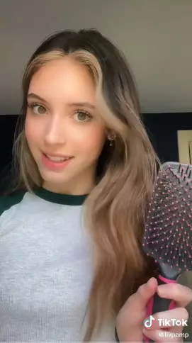 Hack simpel bikin rambut jadi keriting Berbagai sumber Hack simpel bikin rambut jadi keriting Berbagai sumber