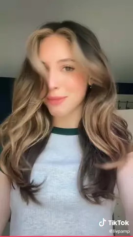 Hack simpel bikin rambut jadi keriting Berbagai sumber Hack simpel bikin rambut jadi keriting Berbagai sumber