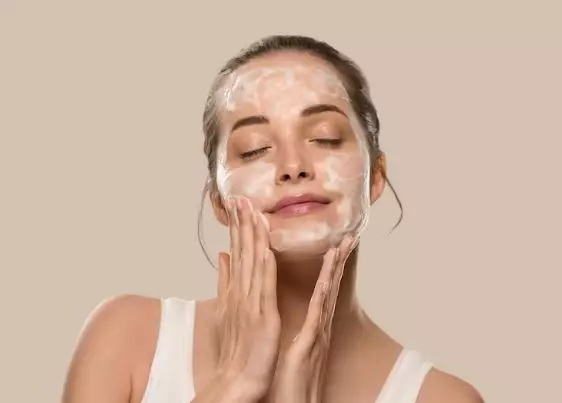 Tips gunakan acne patch agar lebih efektif freepik.com