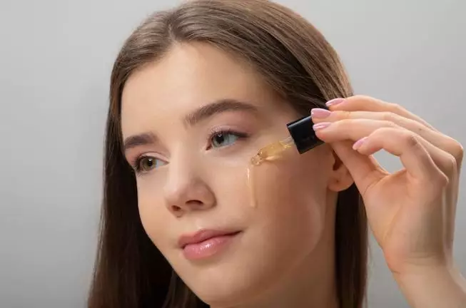 Cara gunakan masker mata agar lebih efektif freepik.com Cara gunakan masker mata agar lebih efektif freepik.com