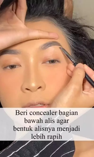 Tutorial rapikan alis sulam ala MUA Instagram Tutorial rapikan alis sulam ala MUA Instagram