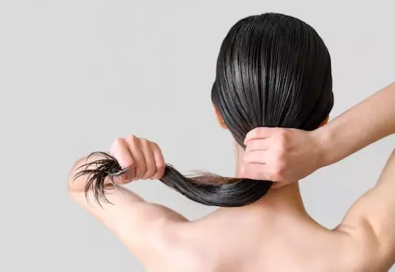 Perawatan rambut berhijab ala Ayudia Bing Slamet Berbagai sumber Perawatan rambut berhijab ala Ayudia Bing Slamet Berbagai sumber
