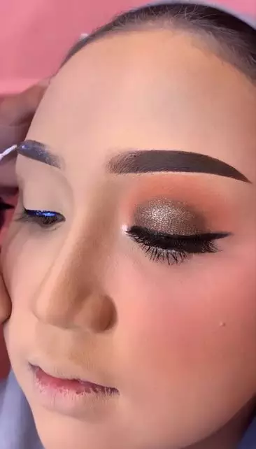 Tips membuat alis waterproof ala MUA Instagram Tips membuat alis waterproof ala MUA Instagram