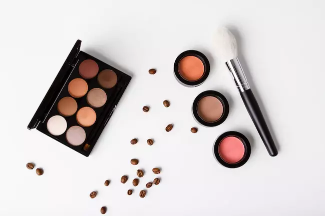 makeup natural ala Nagita Slavina ke mal Berbagai sumber makeup natural ala Nagita Slavina ke mal Berbagai sumber